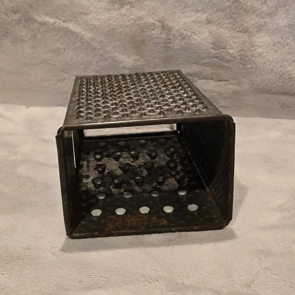 Antique Primitive 4-Sided Metal Box Grater Rustic Farmhouse Kitchen Decor Aged